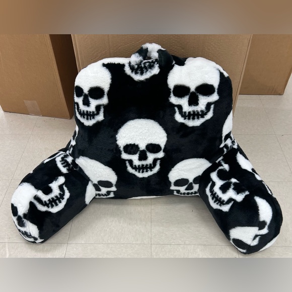 Cynthia Rowley Holiday Halloween Skull Black White Extra Large